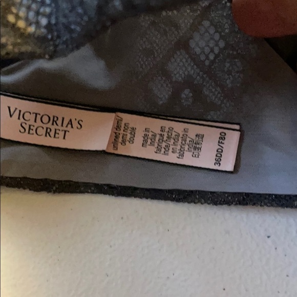 Grey lace Victoria’s Secret bra 36DD - Picture 3 of 3
